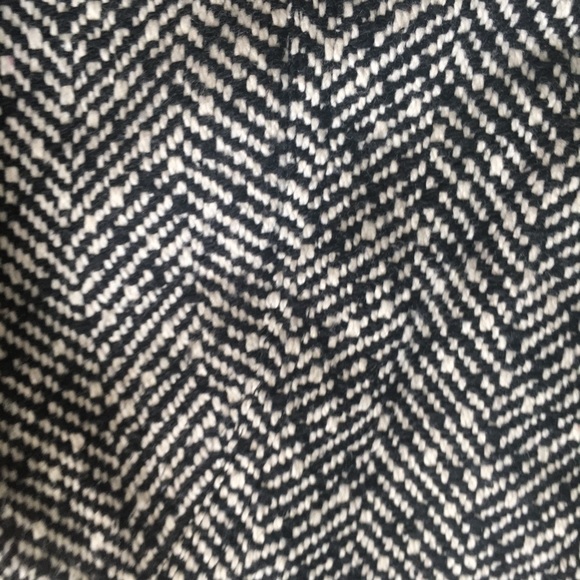 COPY - Black and white cropped vest - Picture 2 of 4